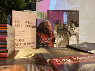  Toni Morrison
